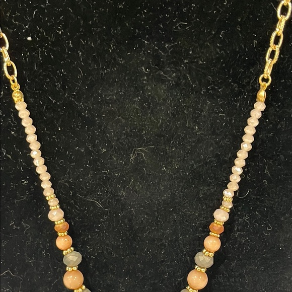 Cream Beaded Necklace with Gold Chain and Natural Stone Pendant - Picture 6 of 14